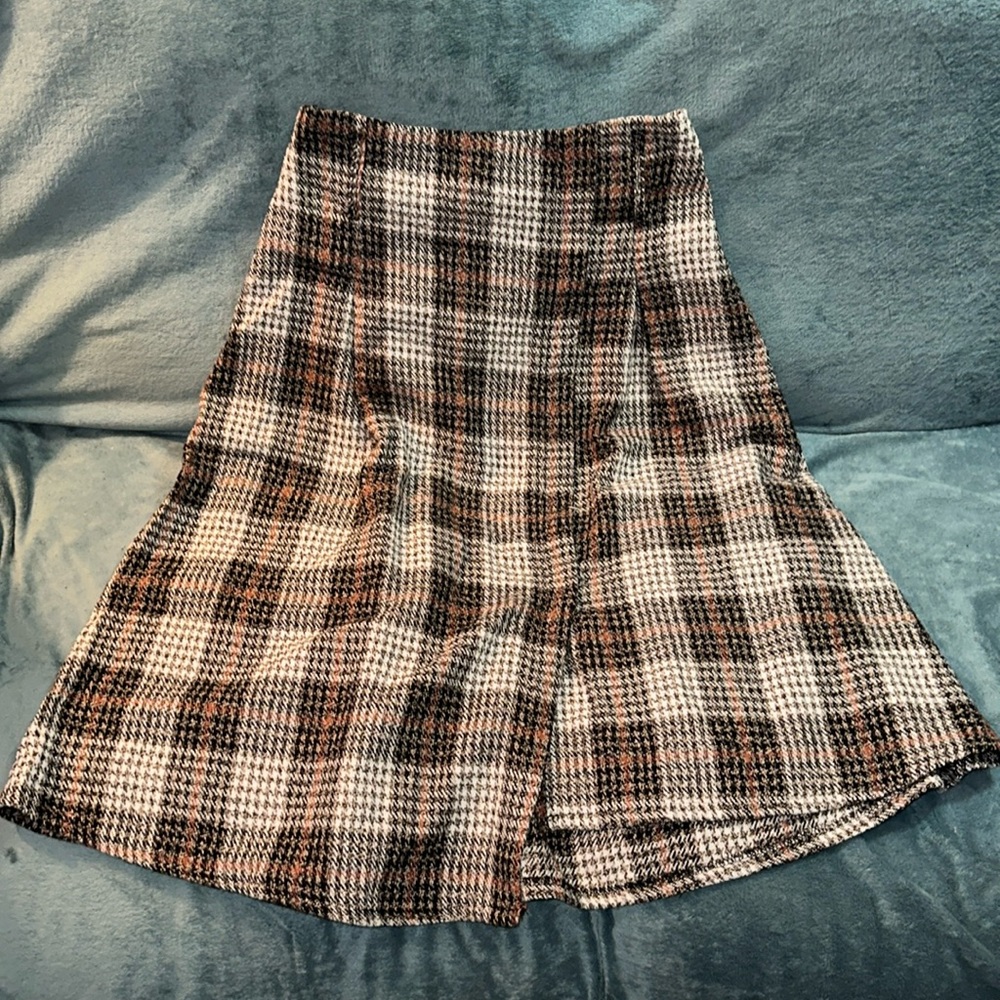 Plaid print stretchy maxi skirt with slit brown black cream orange 💕